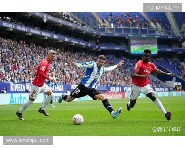 皇家贝蒂斯vs马略卡球员评分：塞尔希-阿尔蒂米拉7.7分，维托尔-罗克5.6分